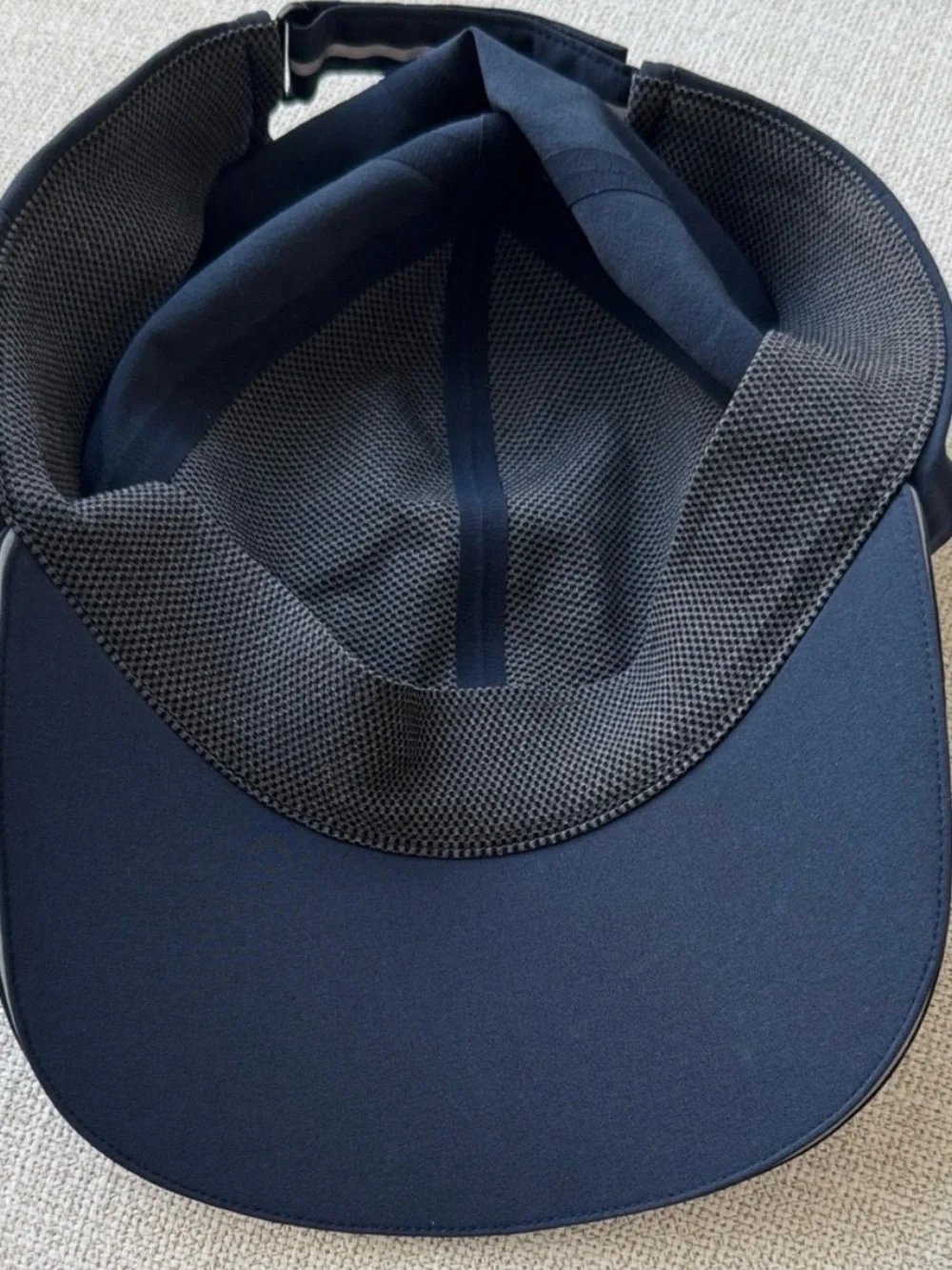 lululemon athletica lightweight performance